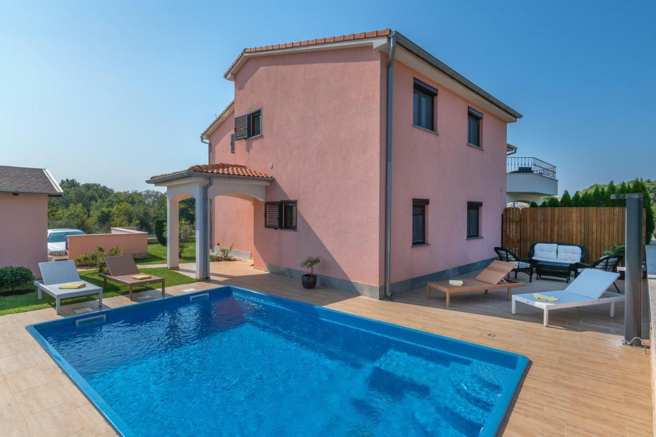 Ferienhaus Mary Ližnjan Buitenkant foto