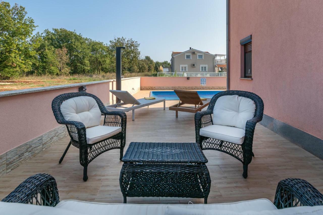 Ferienhaus Mary Ližnjan Buitenkant foto